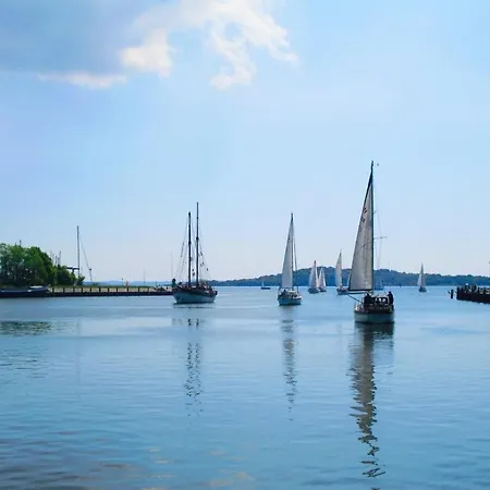 Maisionette Im Hafenmeisterhaus 라우터바흐