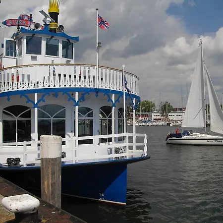 Maisionette Im Hafenmeisterhaus * 라우터바흐