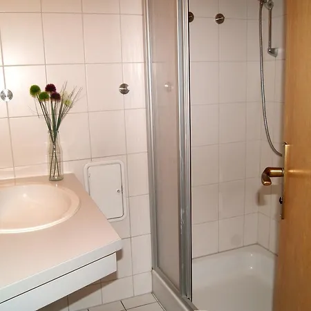 Maisionette Im Hafenmeisterhaus 아파트 라우터바흐